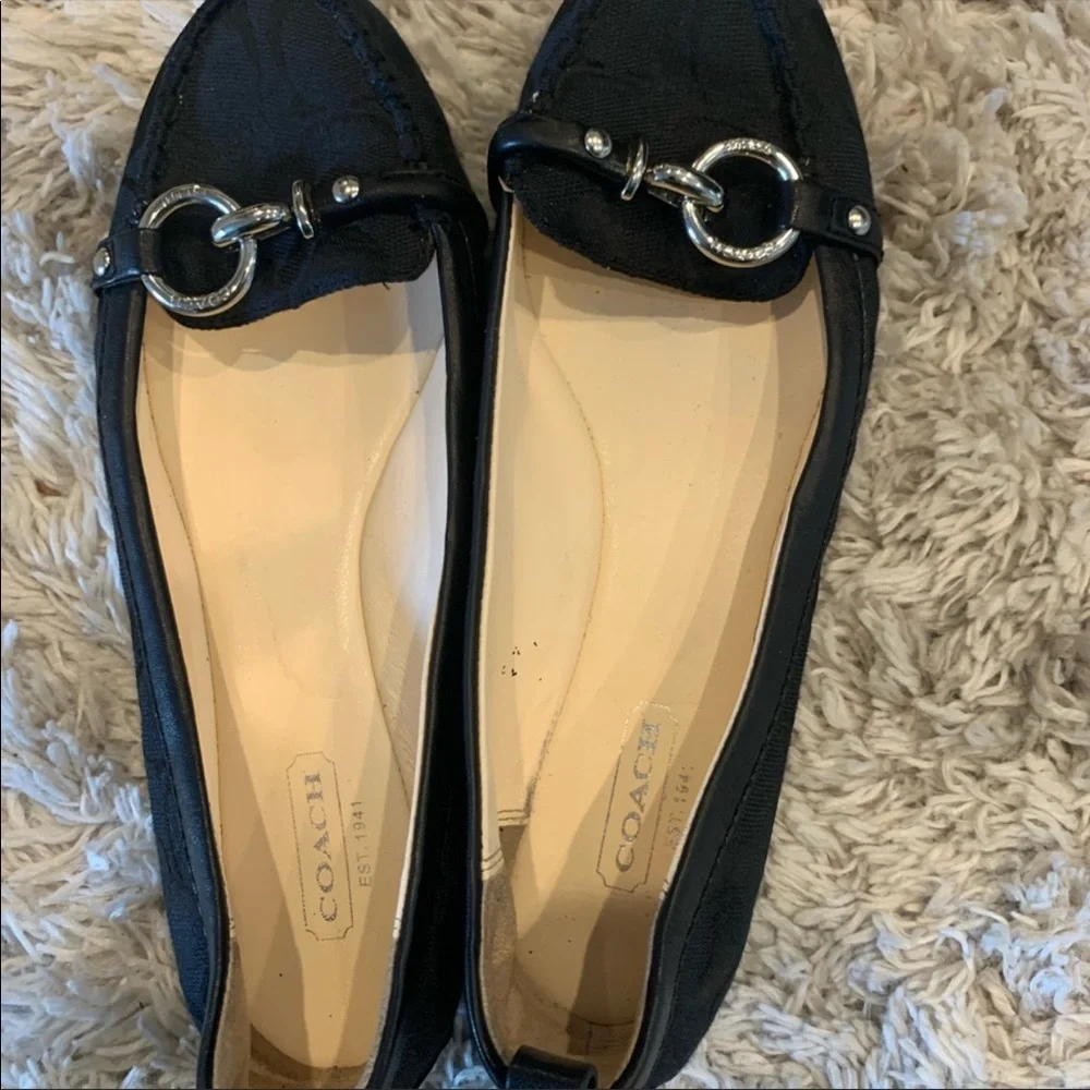 Coach - Picture 3 of 6